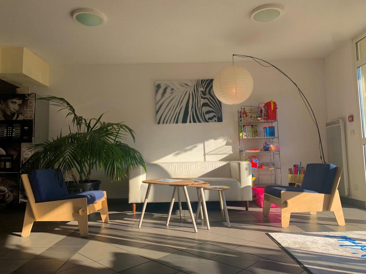 Hotel Résid'Artel Cadarache - ITER Saint-Paul-lès-Durance Esterno foto
