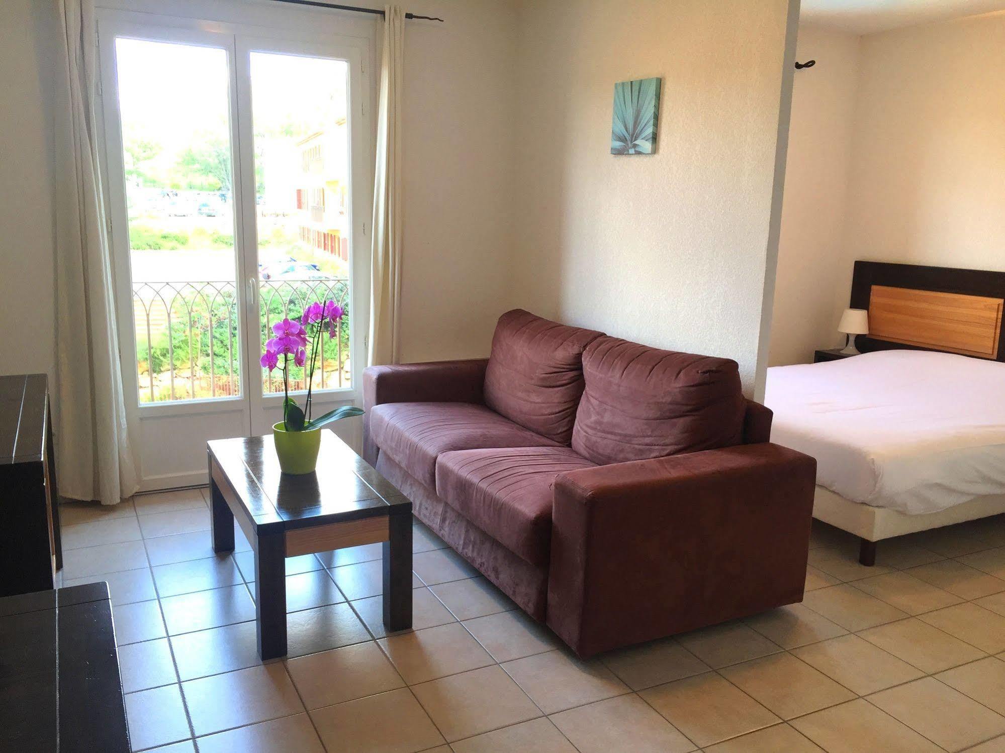 Hotel Résid'Artel Cadarache - ITER Saint-Paul-lès-Durance Esterno foto