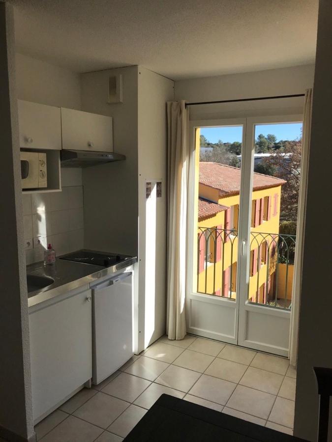 Hotel Résid'Artel Cadarache - ITER Saint-Paul-lès-Durance Esterno foto