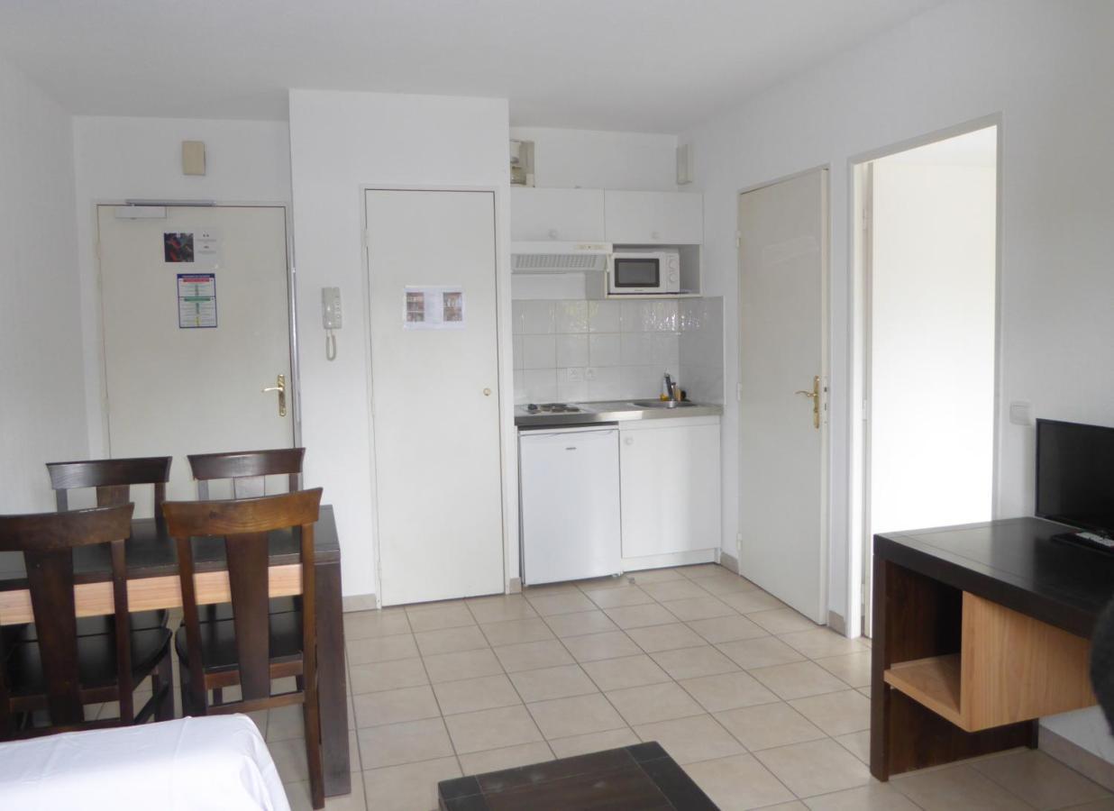 Hotel Résid'Artel Cadarache - ITER Saint-Paul-lès-Durance Esterno foto